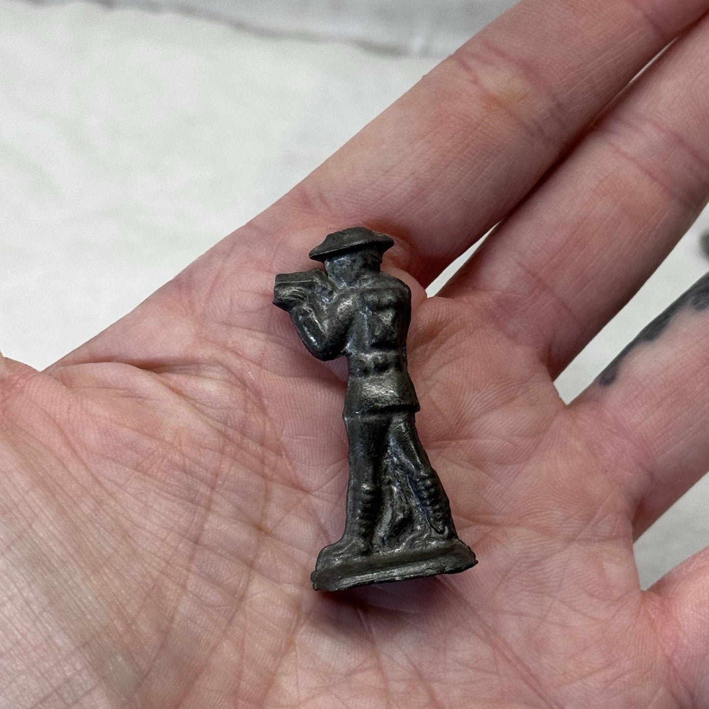 Metal Mini Soldiers & Indian Figures Vintage