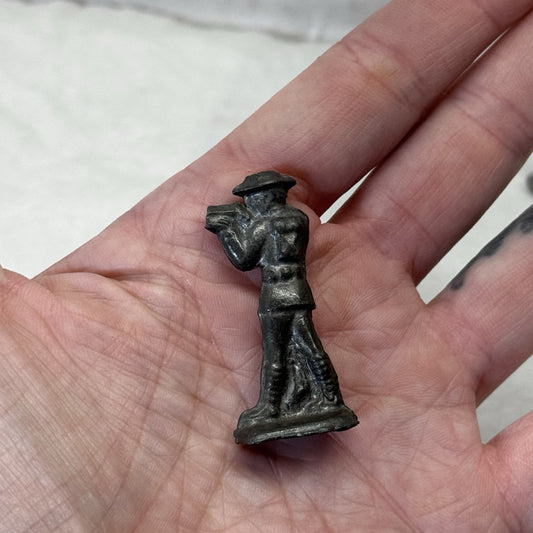 Metal Mini Soldiers & Indian Figures Vintage