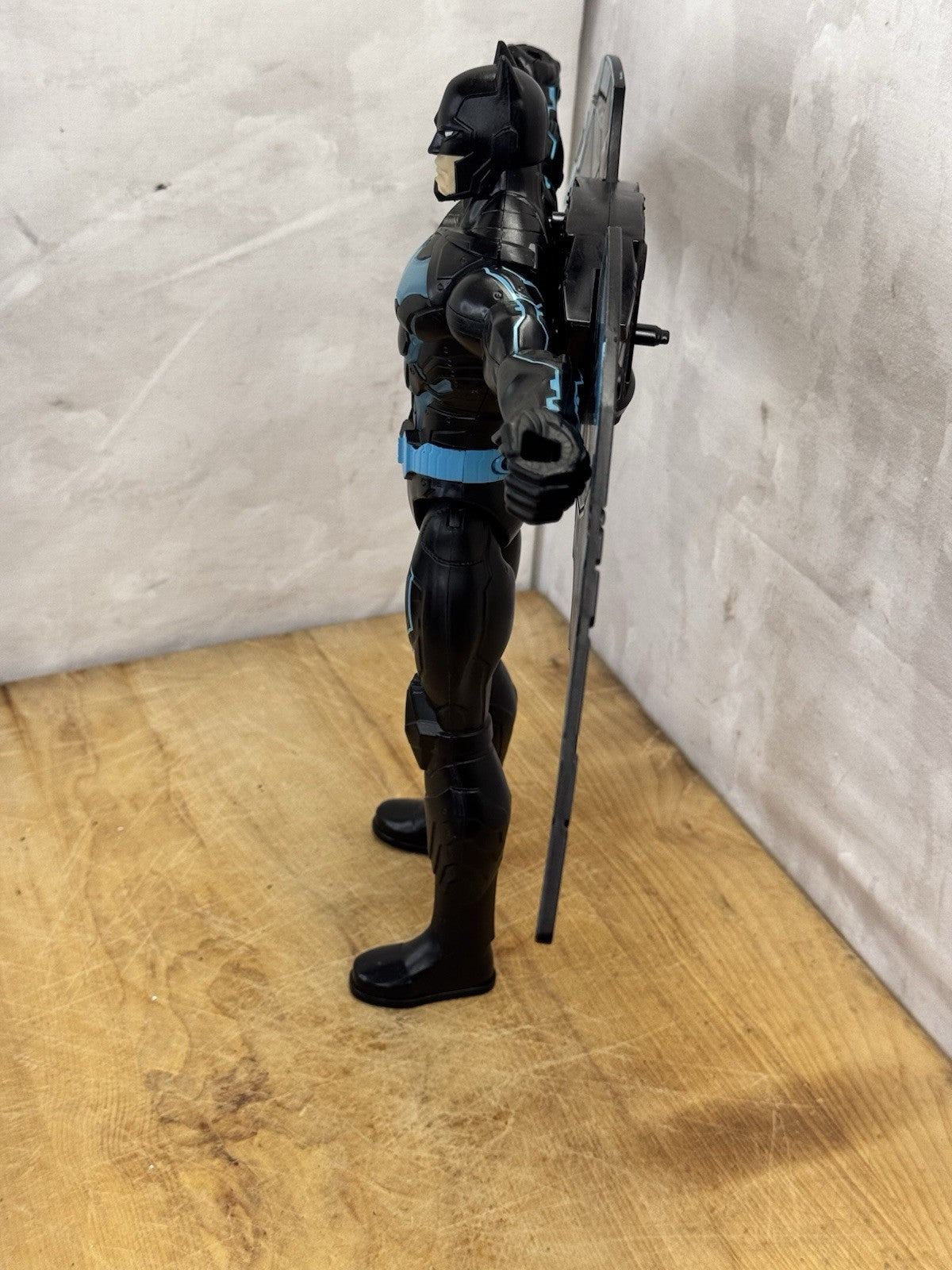 DC Comics Batman Bat-Tech 12-inch Deluxe Action Figure w/Expanding Wings #1370