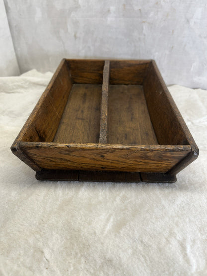 Primitive Wood Tapered Caddy With Handle