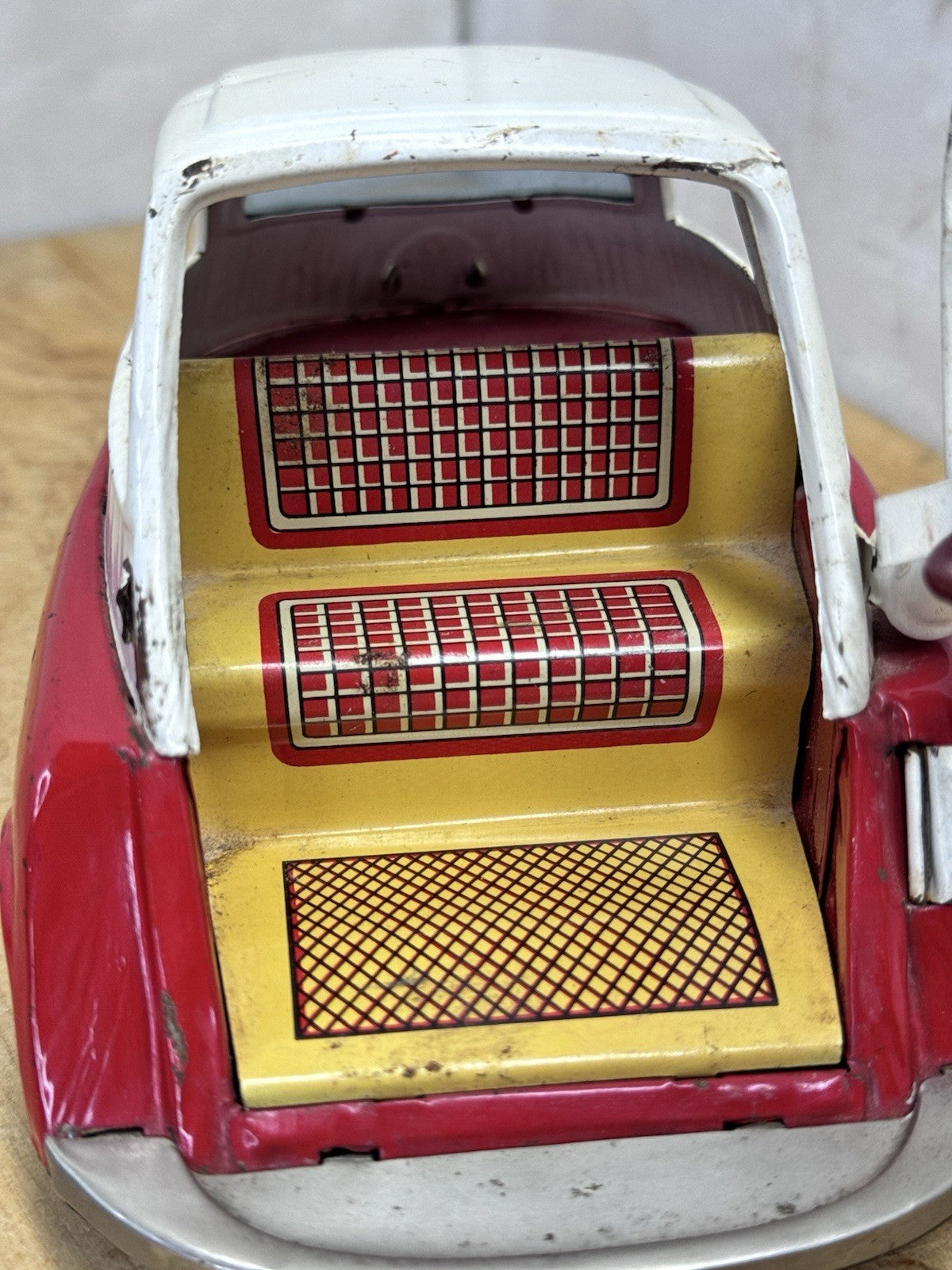 Vintage Bandai BMW Isetta Tin Friction Car Red & White Missing Mirror #1130