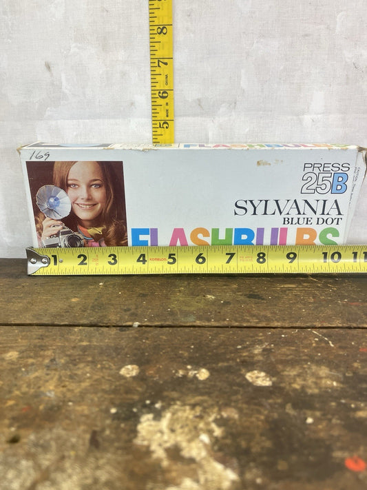NOS Sylvania Blue Dot Press 25B Flashbulbs #118