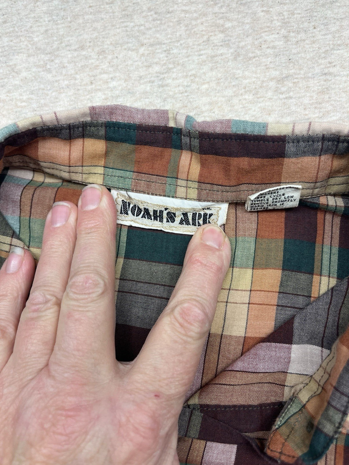 1970s Women’s Plaid L Sleeve Cotton Shirt