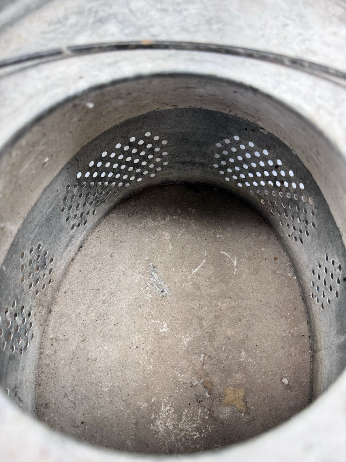 Vintage Oval Metal Minnow Bucket #1015