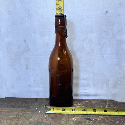 E.L Husting Milwaukee Wisconsin Brown Glass Metal Wire Top Beer Bottle Vintage