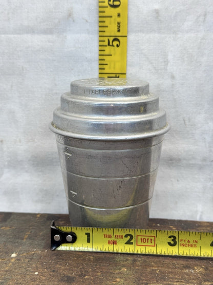 Aluminum Smooth Measure And Mixer Vtg #1409