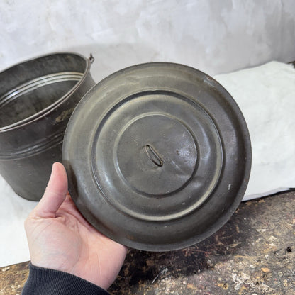 Metal Small Berry Bucket With Lid Vintage