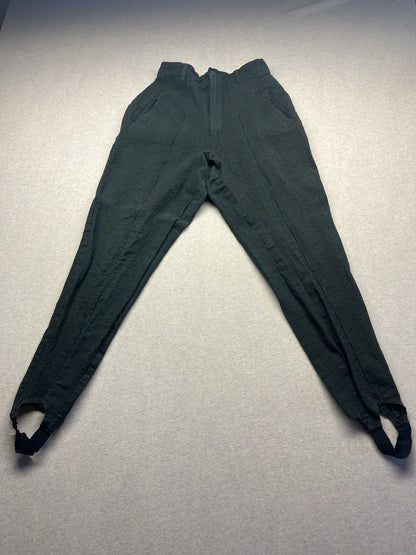 1980s Women’s Cotton Grey stripe Stirrup Pants