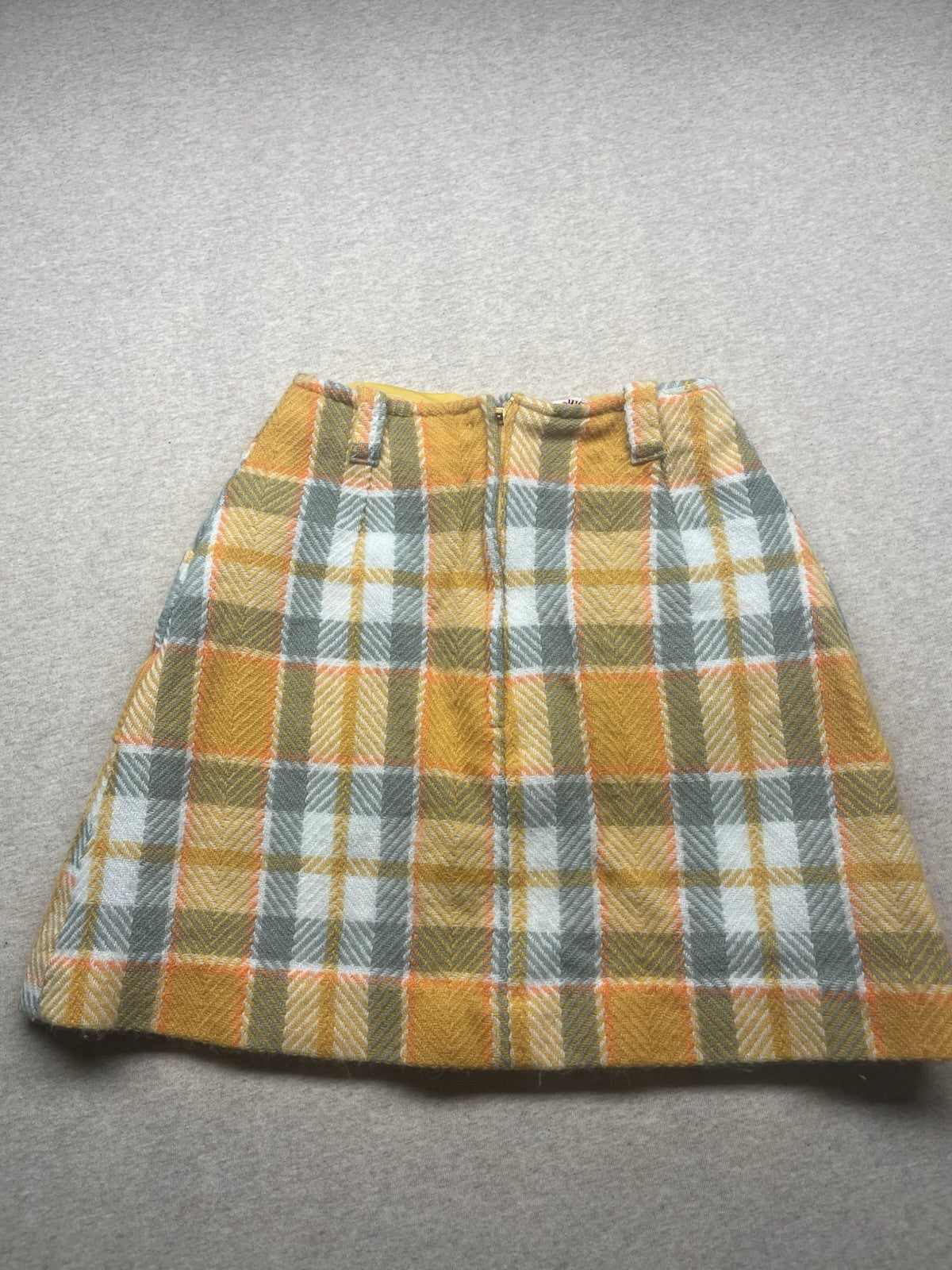 1950s, 60s Youth Girls Gold Plaid Skirt W/pockets