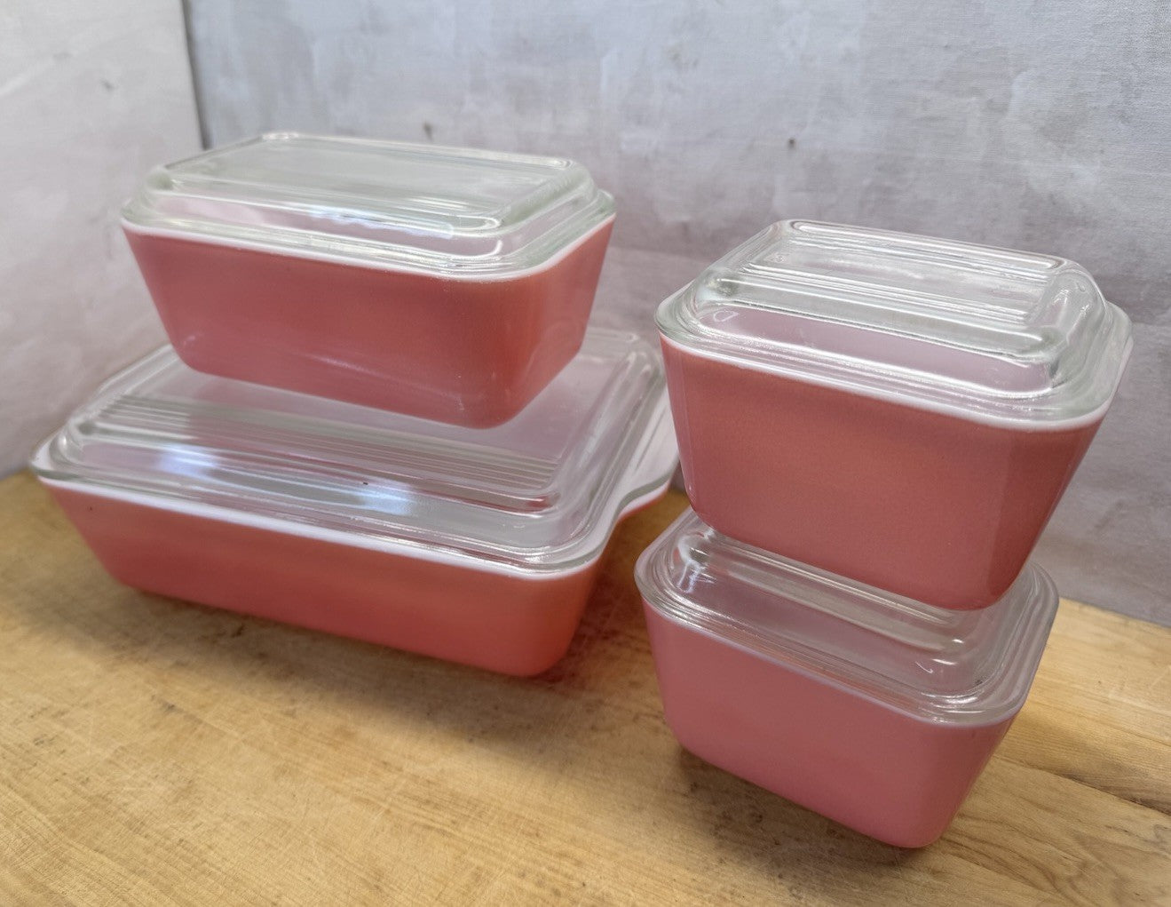Pink Pyrex Set Of Four With Lids #1343