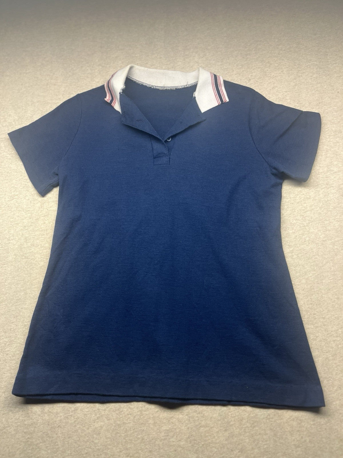 1980s Women’s Red Wht Blue Knit S Sleeve Shirt