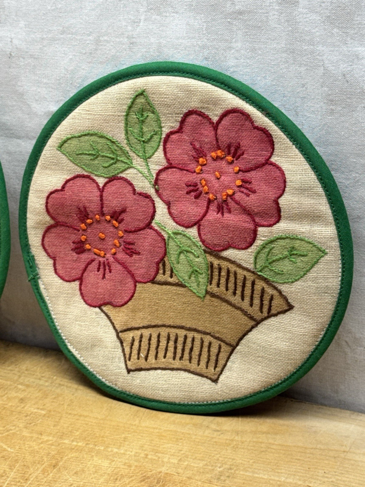 Handmade Potholders Crewel work Vintage #1134