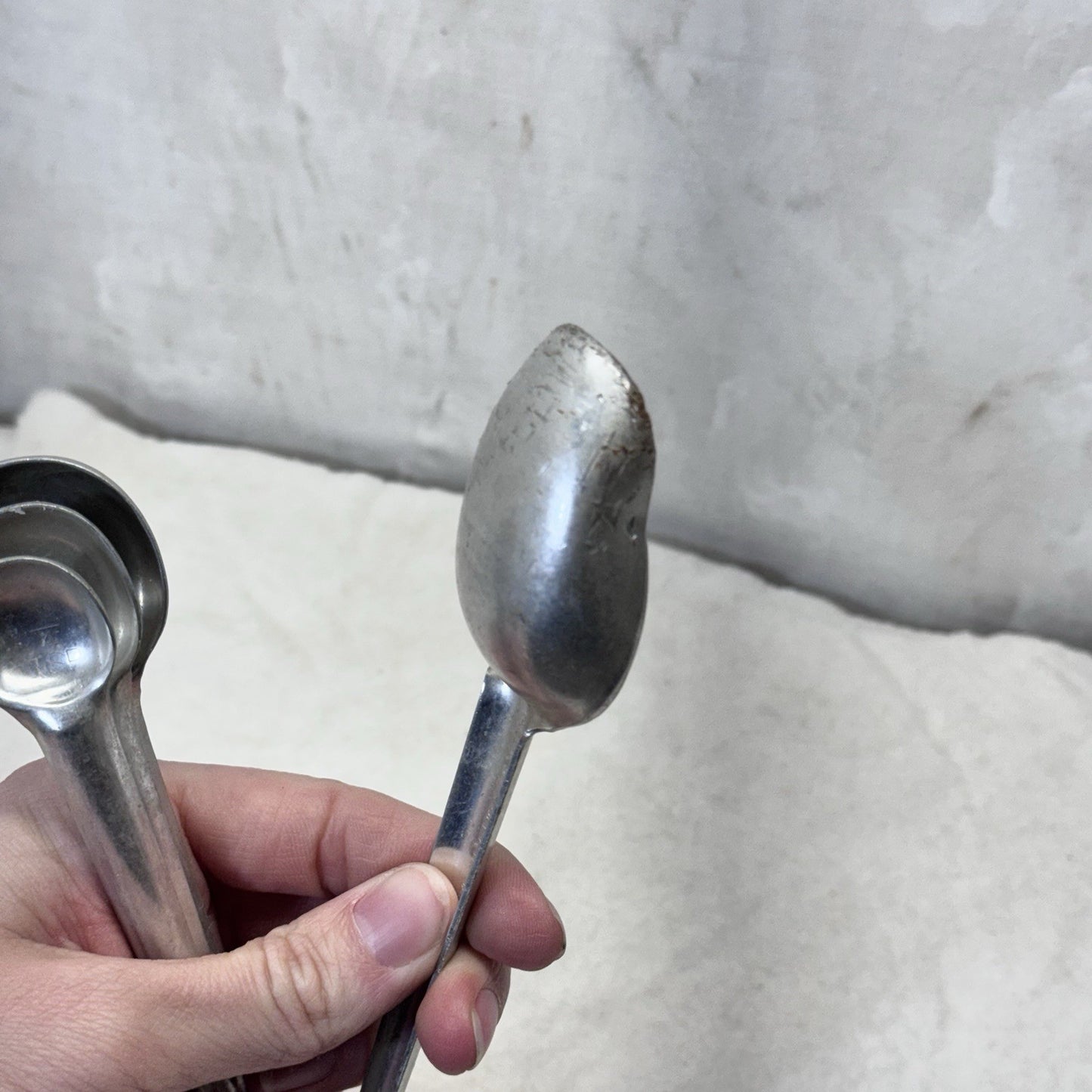 Set Of 4 Aluminum Measuring Spoons Vintage 