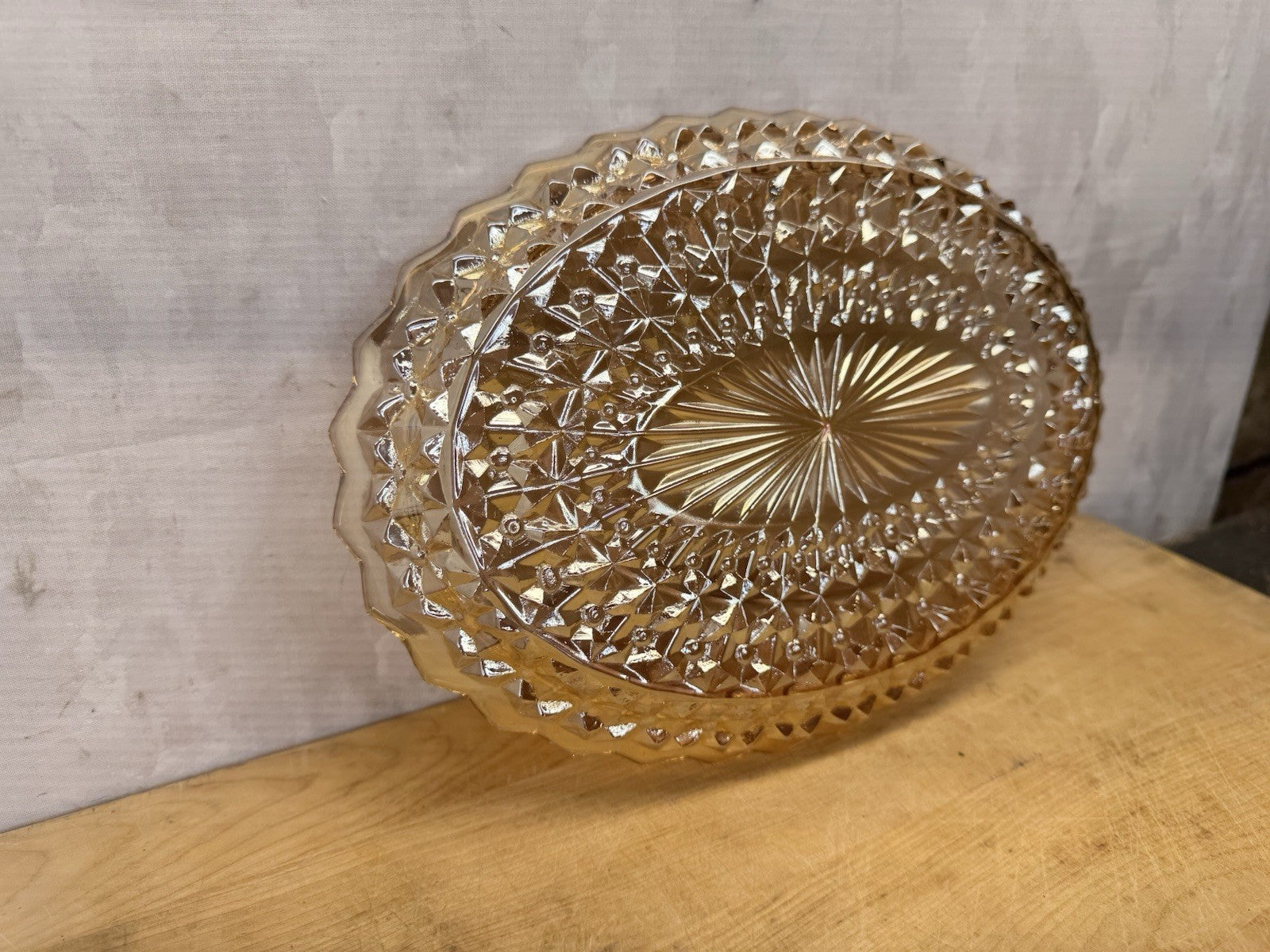 Carnival glass Jeanette #1085