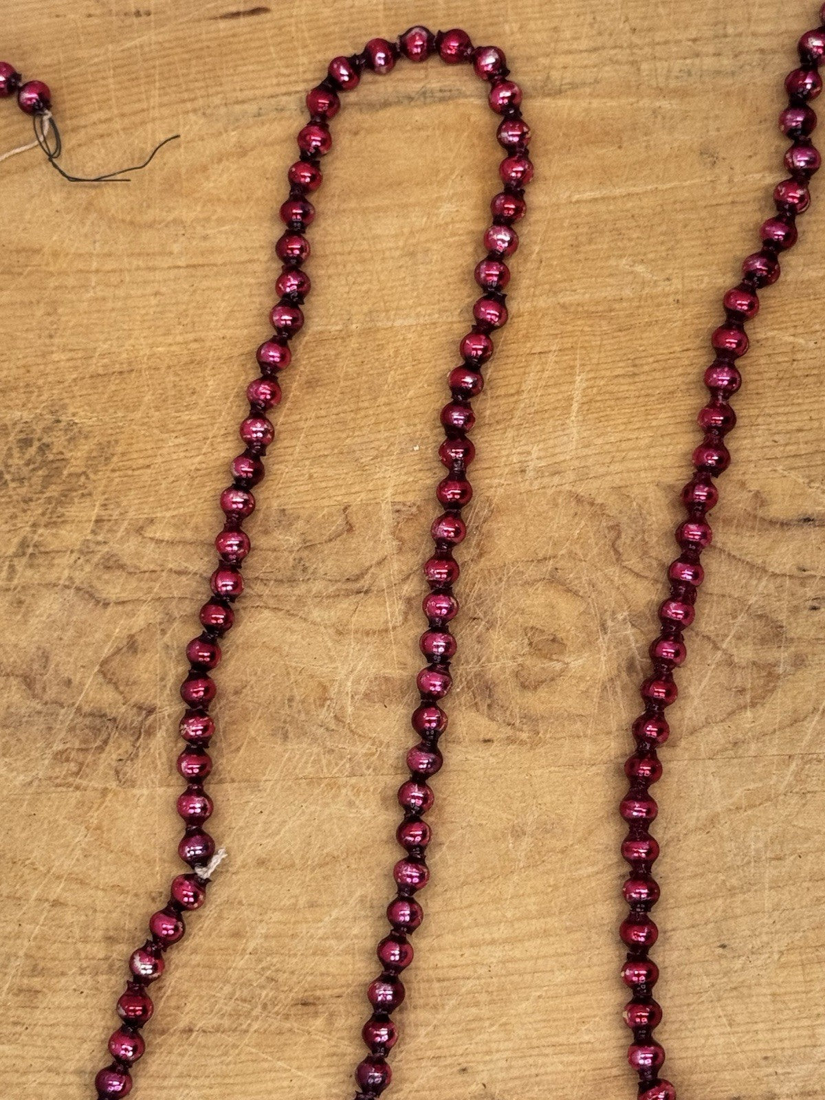 Red Antiqued Glass Beaded Garland 9 Ft #1212
