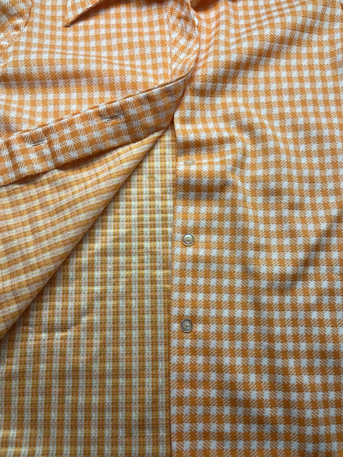1970s Women’s Orange Plaid L Sleeve Knit Top