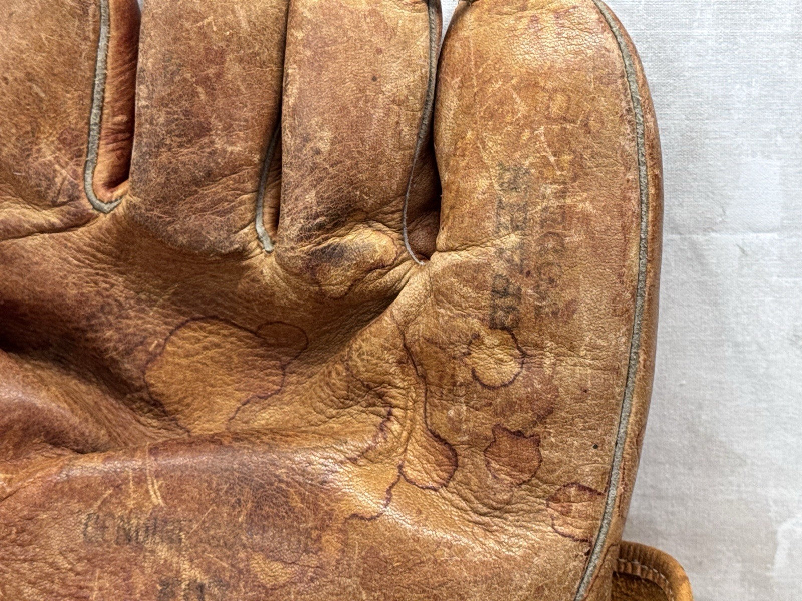 Child’s Vintage Baseball Glove #1172