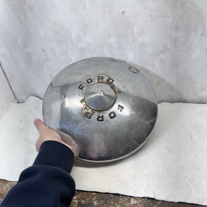 1949-1950 Ford Deluxe Hub Cap