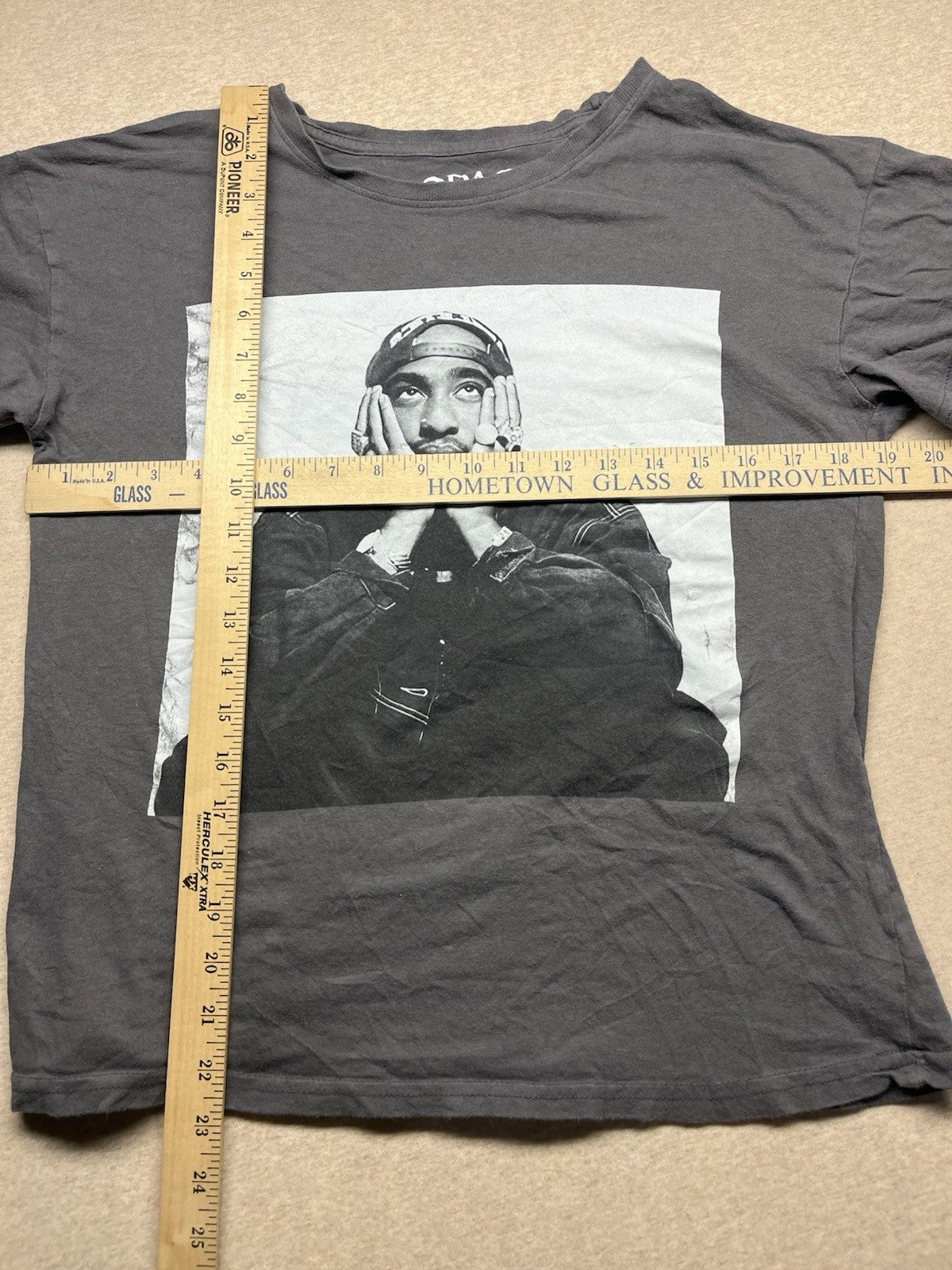 2Pac Grey Tshirt Medium 