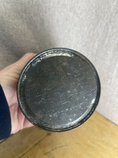 Raleigh’s Vintage Baking Tin Empty