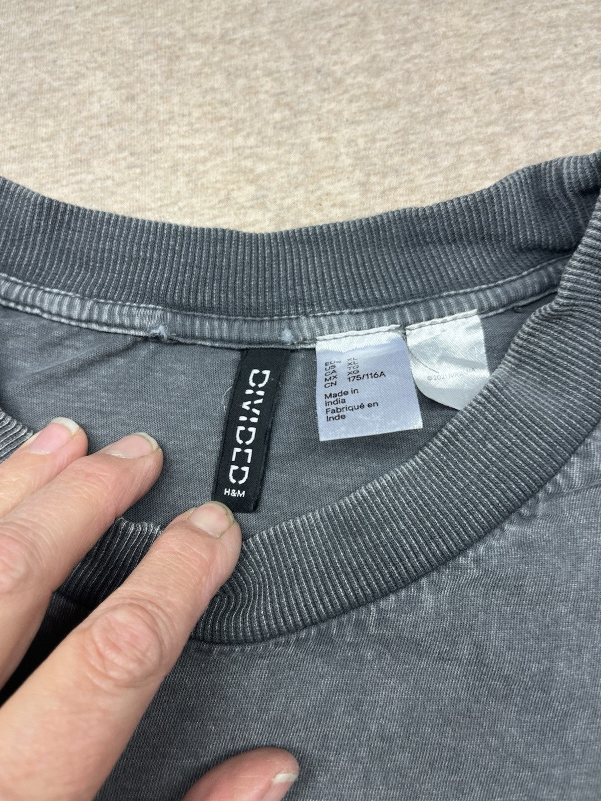 Nirvana H & M Divided XL Tshirt