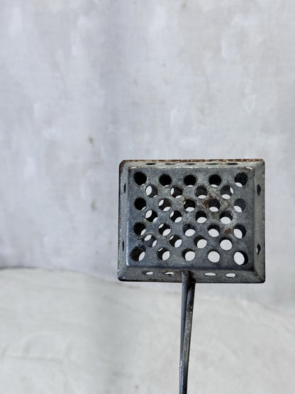 Metal Vintage Soap Saver 