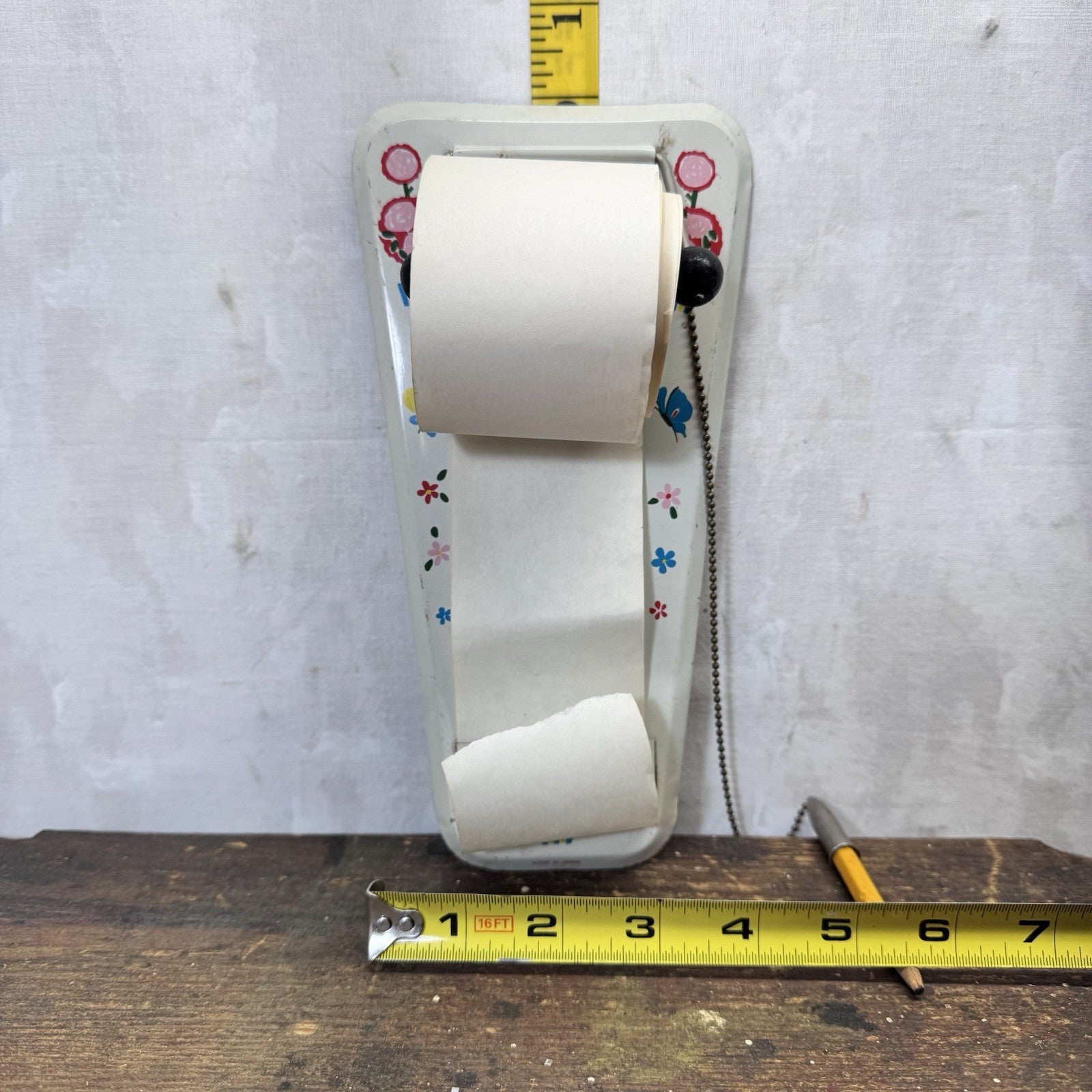 White Metal Notebook Dispenser Roll Pencil Wall Vintage Grocery List