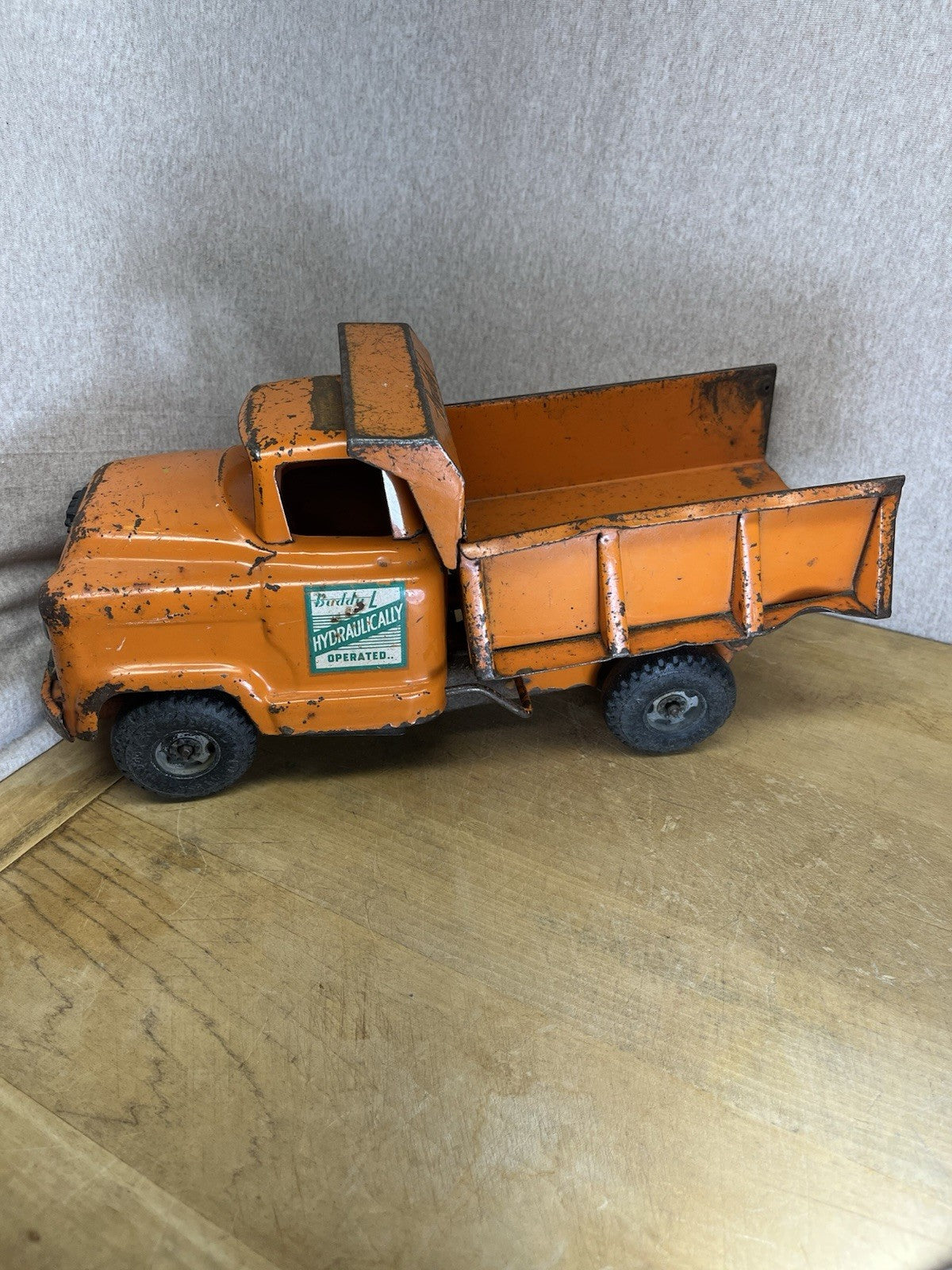 vintage buddy L hydraulic dump truck