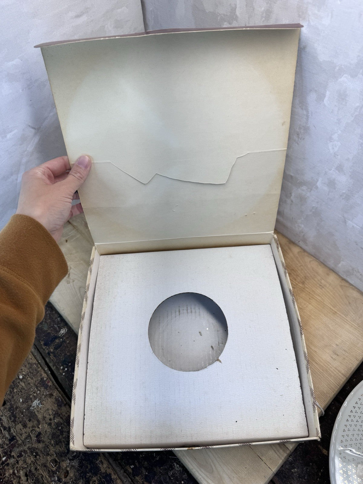 Ivory White Cake Plate Vtg W/box #S-1511