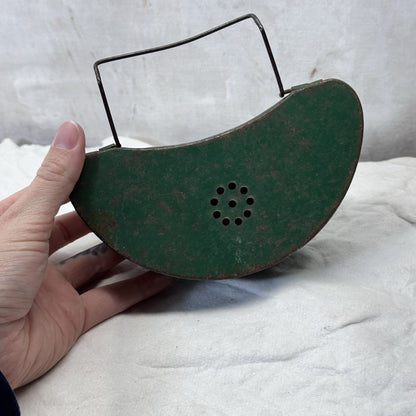 Metal Vintage Waistband Fishing Bait Container Green