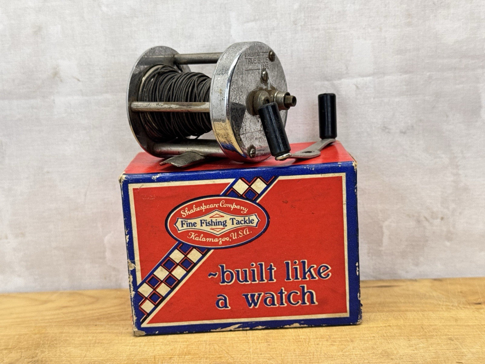 shakespeare fishing reel W/box Vintage #1070