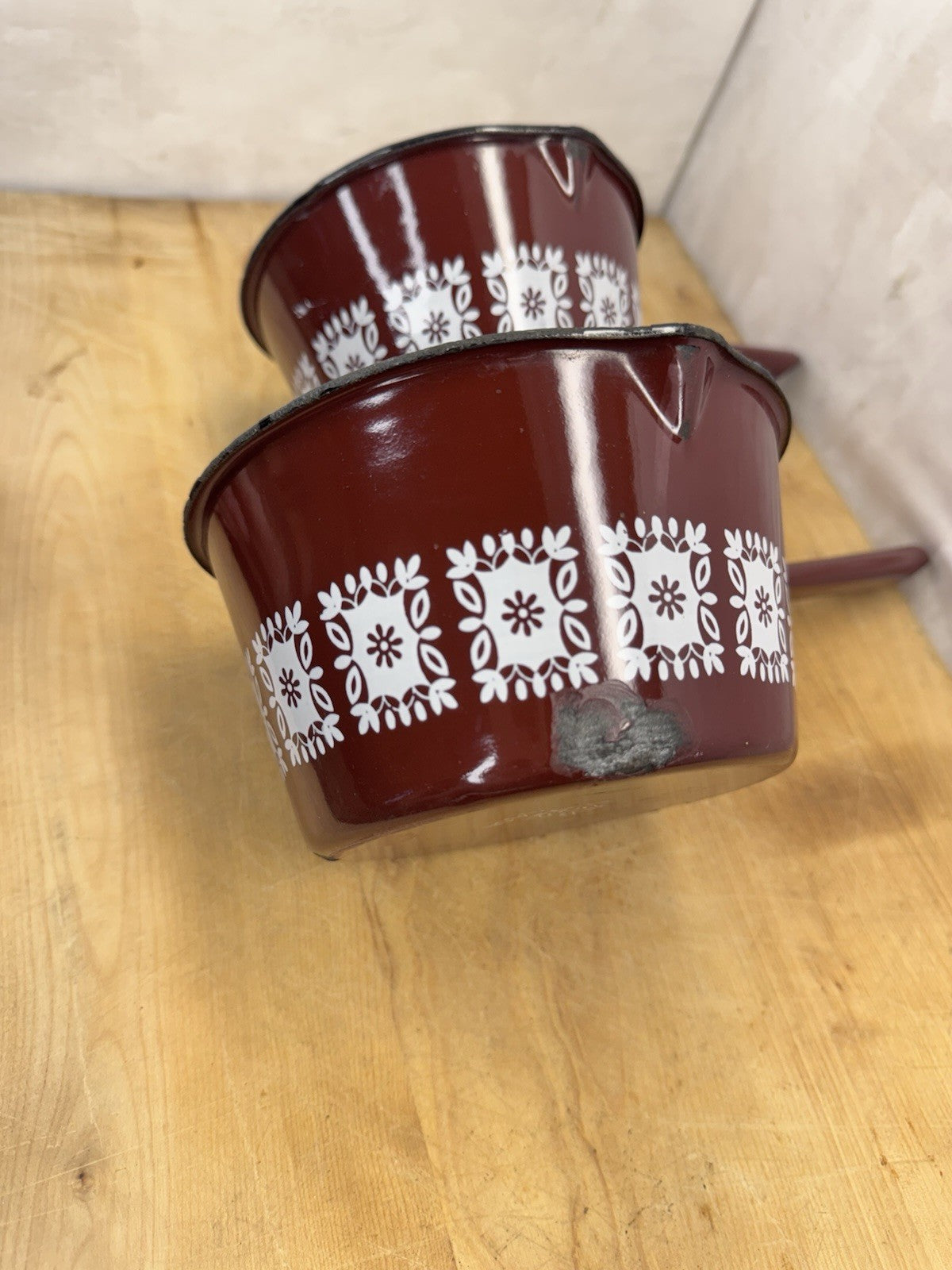 Set Of Three Enamel Brown Floral Pots Vtg #1381