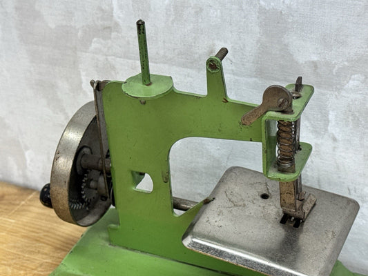 Antique Child’s Sewing Machine Green #1193