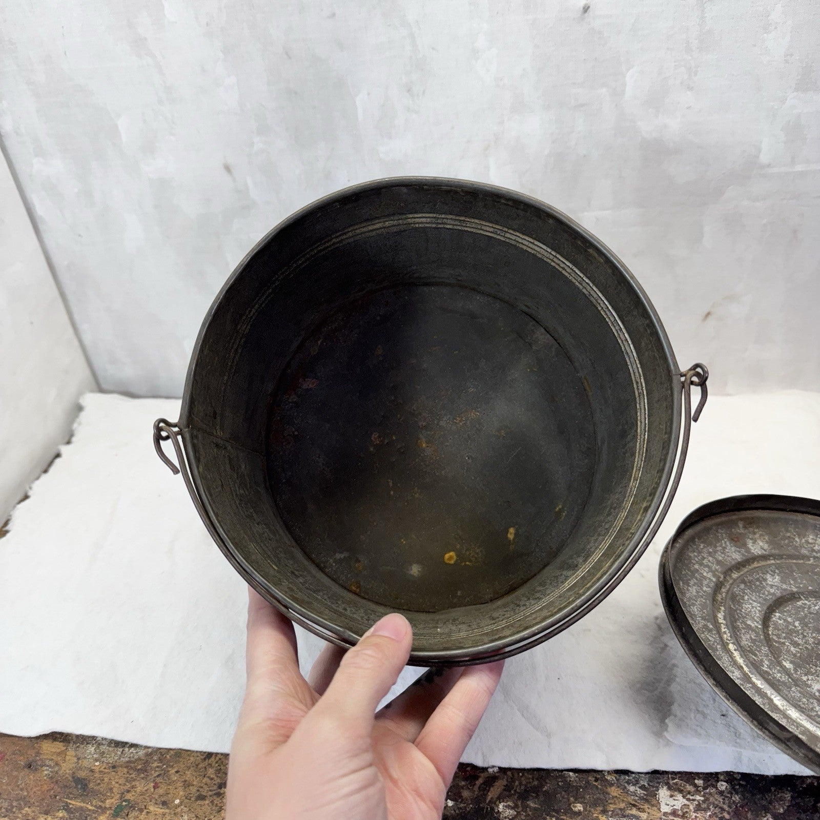 Metal Small Berry Bucket With Lid Vintage