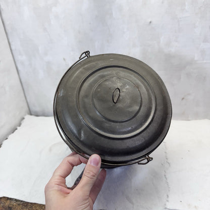 Metal Small Berry Bucket With Lid Vintage