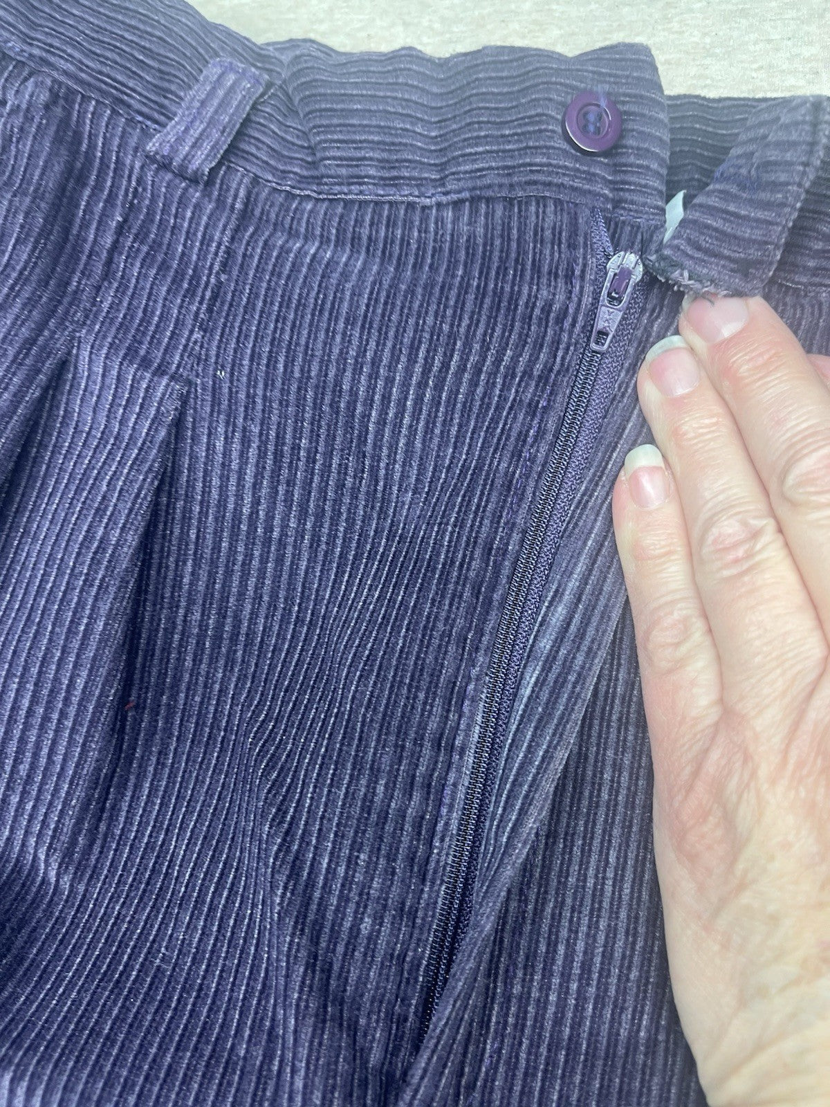 1980s Women’s Purple Corduroy Jeans