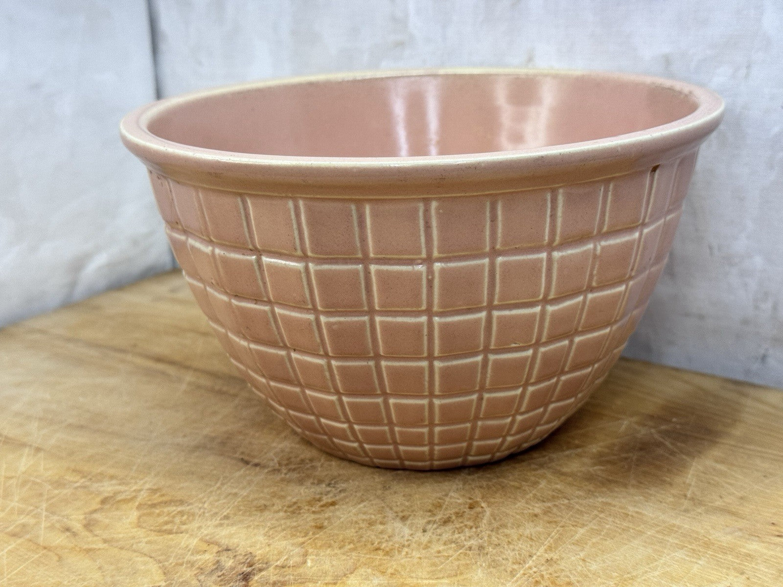 1940's Robinson Ransbottom Pottery Roseville Pastel Pink Glazed Mixing Bowl 1199