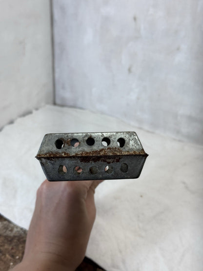 Metal Vintage Soap Saver 