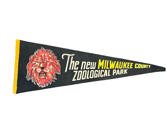 Vintage Souvenir Pennant Milwaukee County Zoological Park #1346