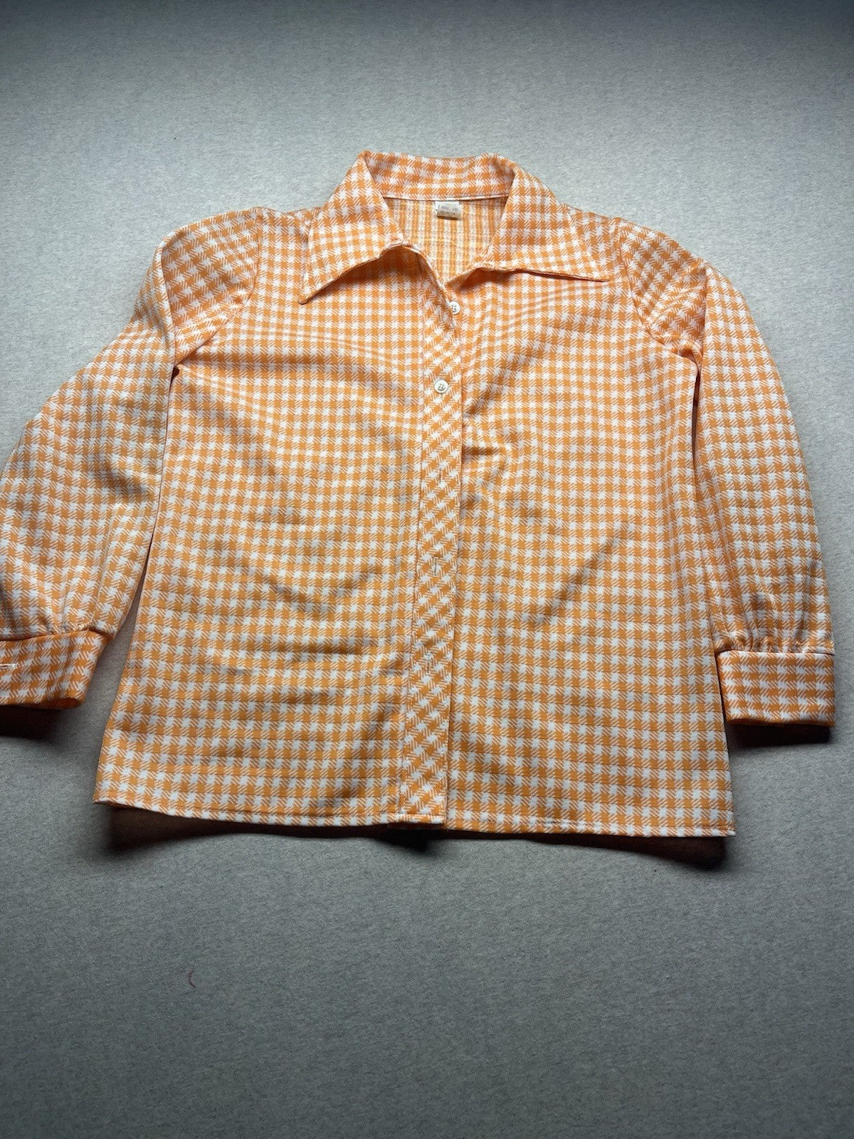 1970s Women’s Orange Plaid L Sleeve Knit Top