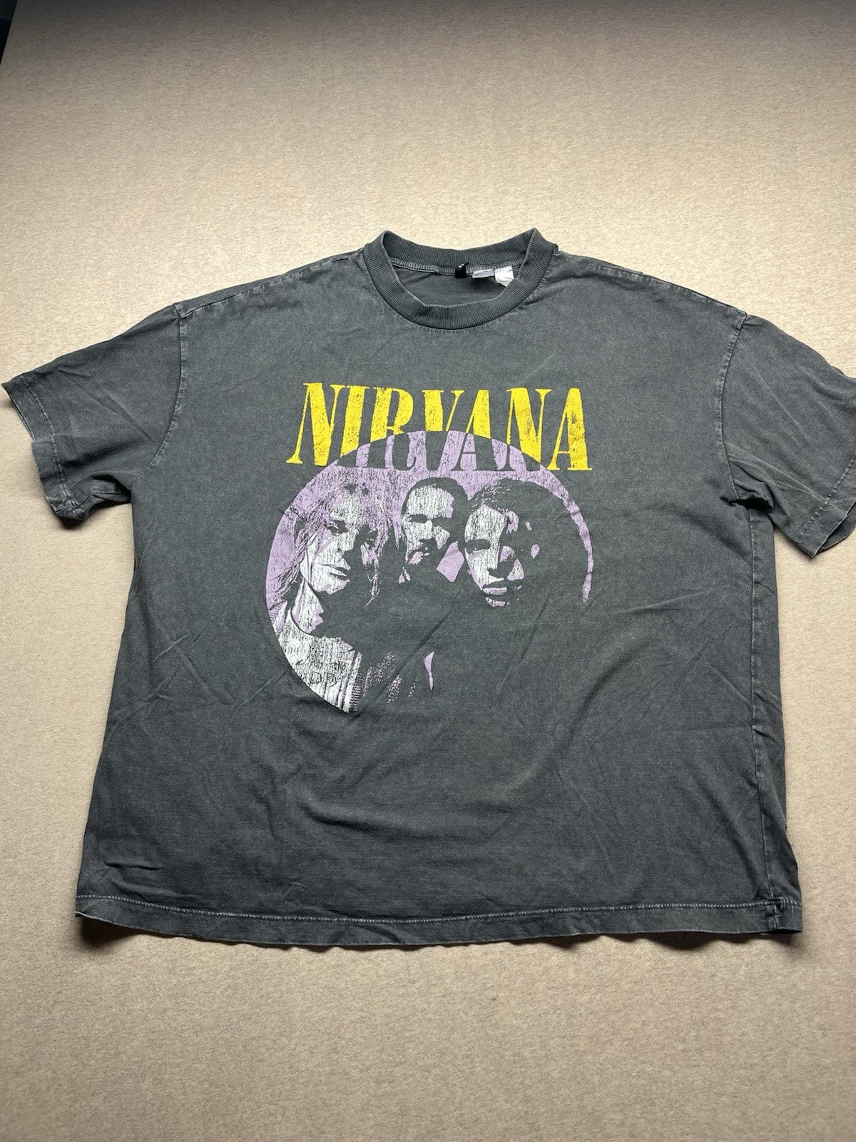 Nirvana H & M Divided XL Tshirt