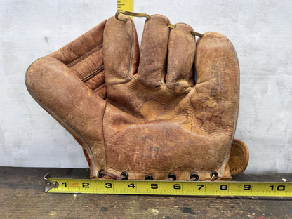 Child’s Vintage Baseball Glove #1172