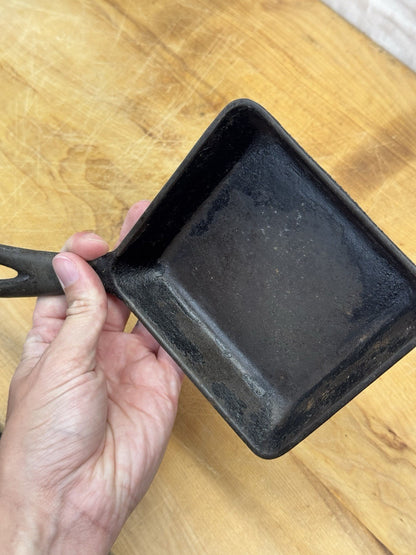 RARE Vintage GRISWOLD Square Egg Skillet #129 Cast Iron Uncleaned
