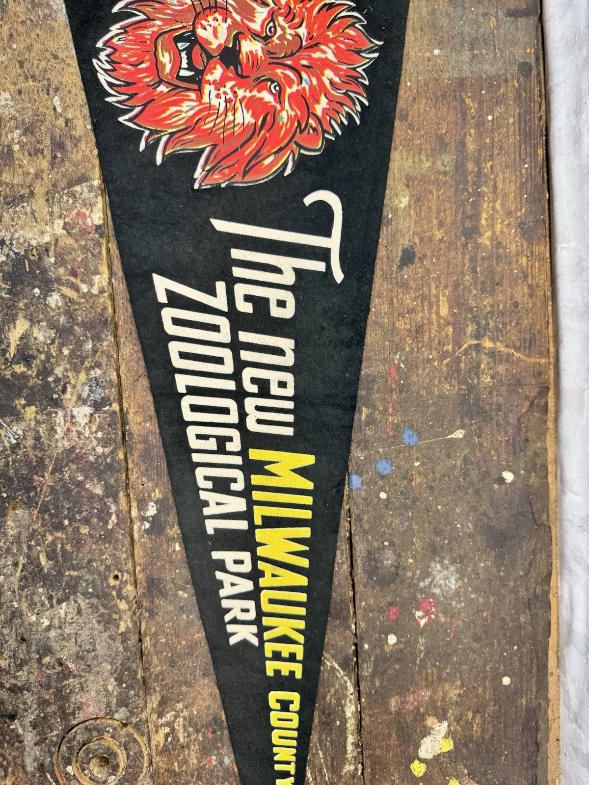 Vintage Souvenir Pennant Milwaukee County Zoological Park #1346