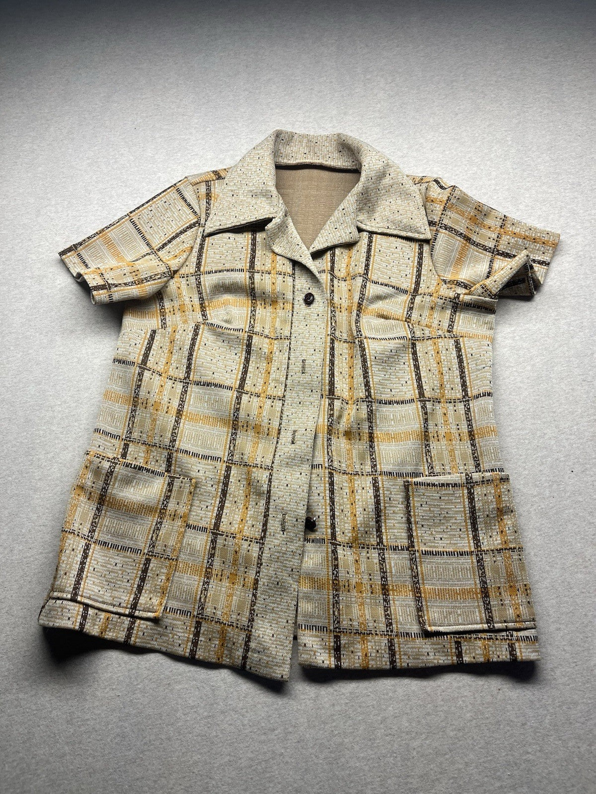 1970s Women’s Brown Plaid Knit S Sleeve W/pockets