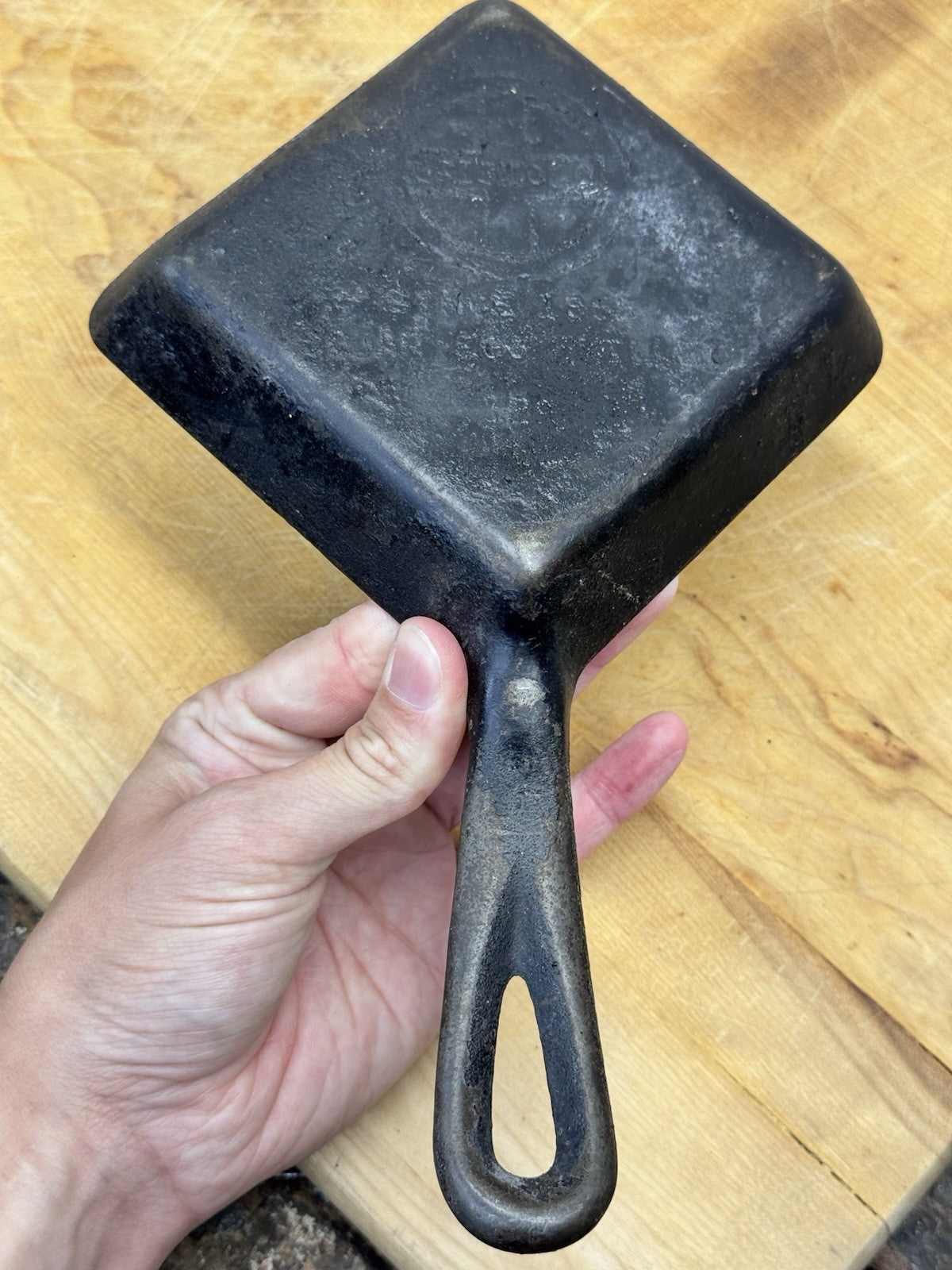 RARE Vintage GRISWOLD Square Egg Skillet #129 Cast Iron Uncleaned