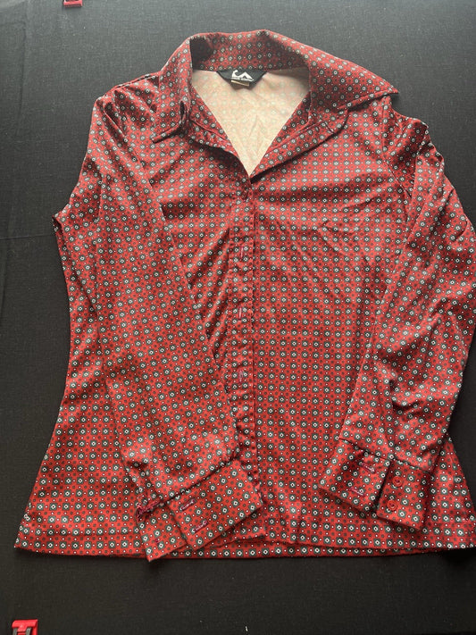 1970s Women’s L Sleeve Red Patterned Knit Jack Winter Shirt