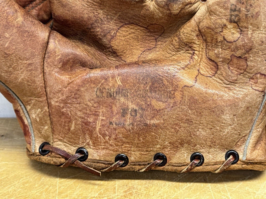 Child’s Vintage Baseball Glove #1172