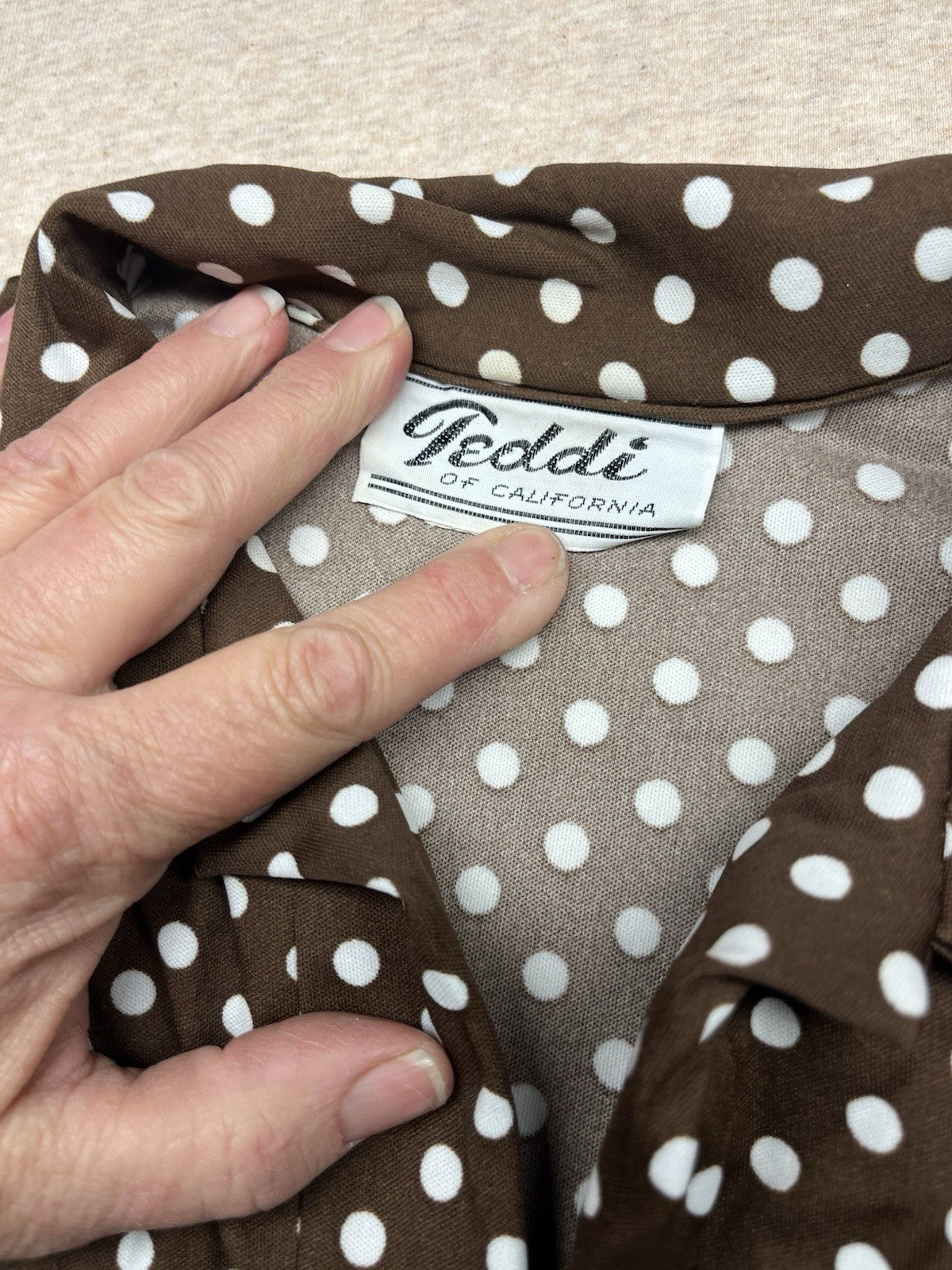 1960-70s Women’s Brown Knit Polka  Dot S Sleeve Top