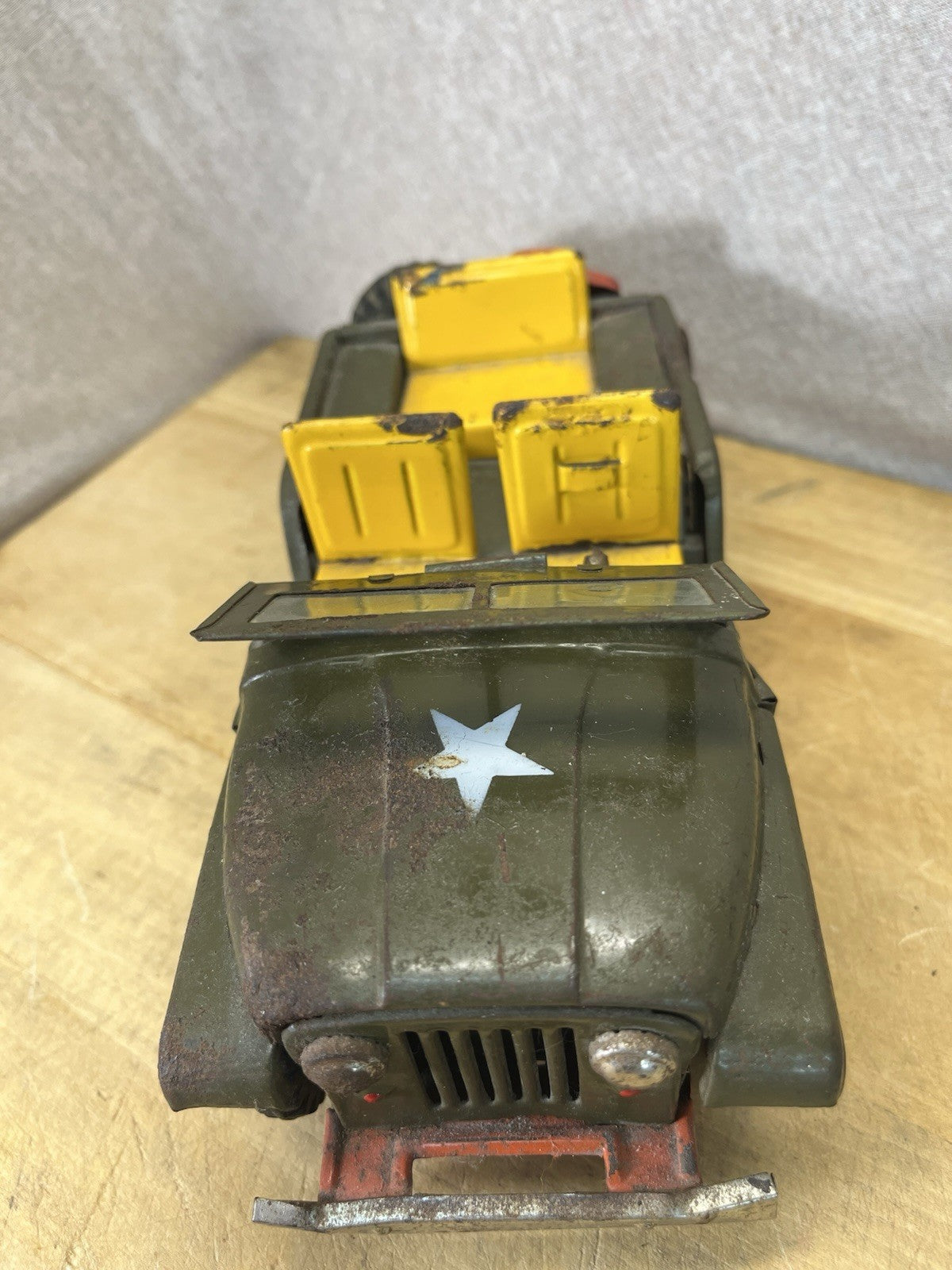 Vintage Tin Friction Jeep W/ Toy Working Spring Howitzer Gun